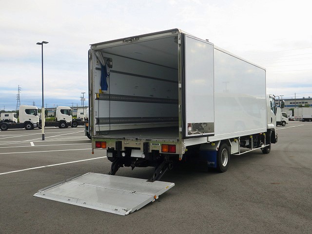中古トラック いすゞ冷凍バン #10