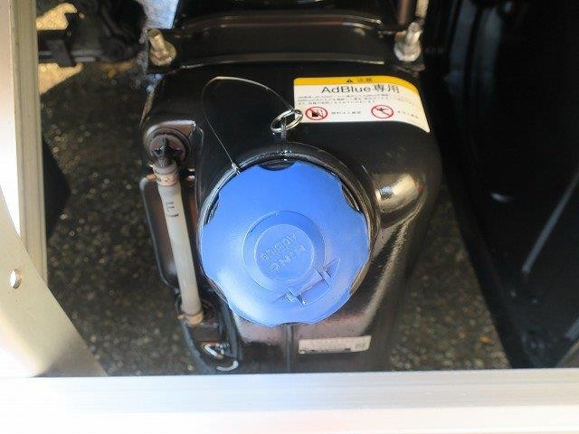 日野大型アルミウィング