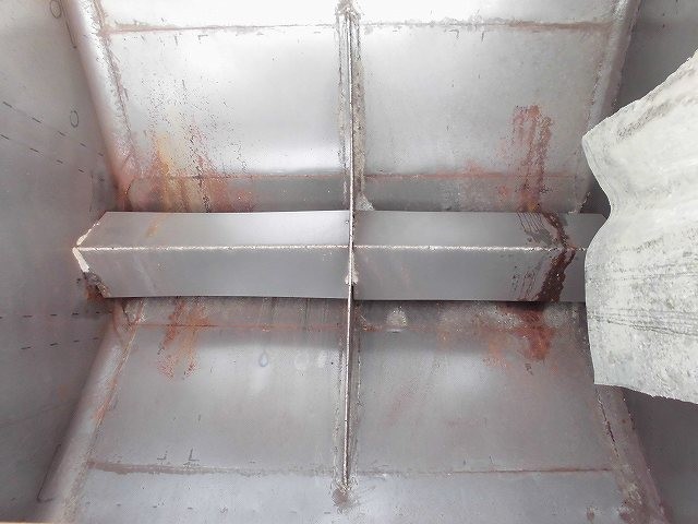 中古トラック 三菱ふそう粉粒体運搬車(飼料運搬車) #17