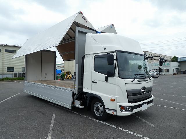 日野中型アルミウィング