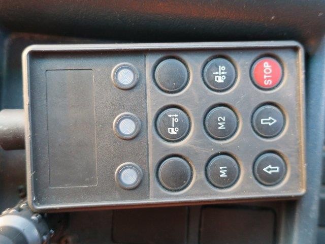 中古トラック UDトラックストラクタヘッド ＃21