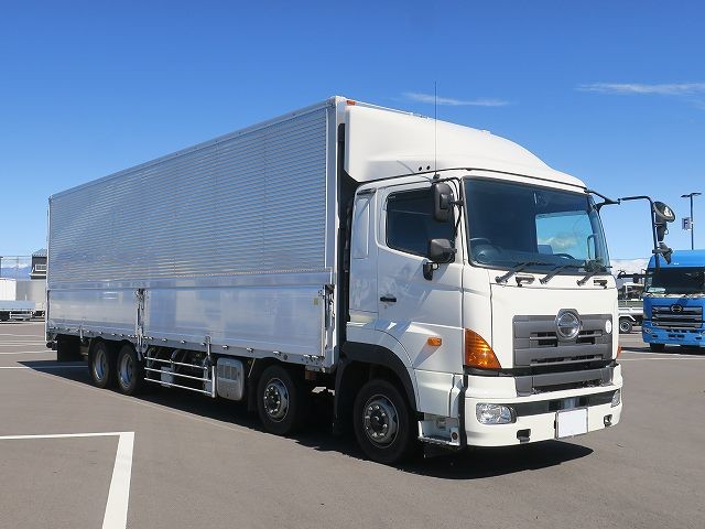 日野プロフィア 大型アルミウィング