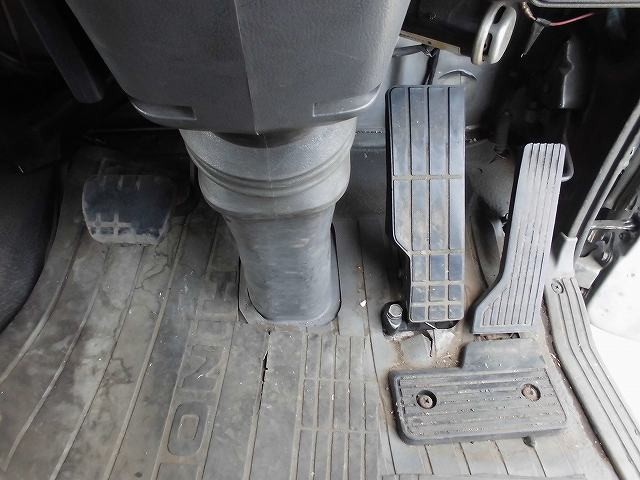 中古トラック 日野飼料運搬車 #21