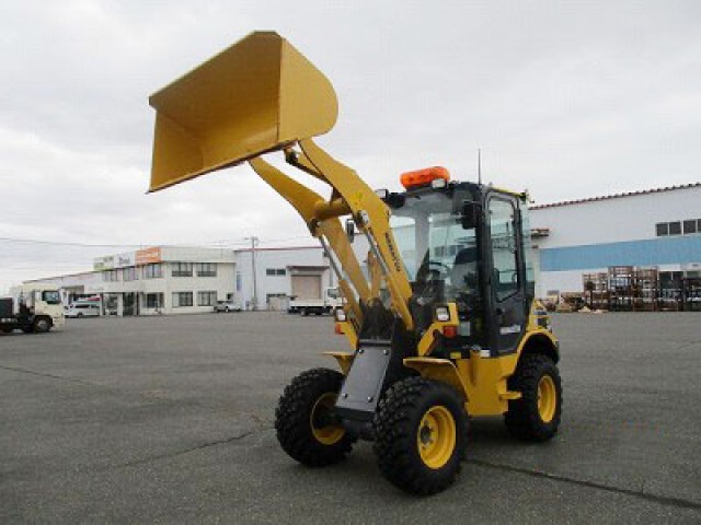 コマツ、WA30-6E0、ホイールローダー、WA131A・中古トラックの