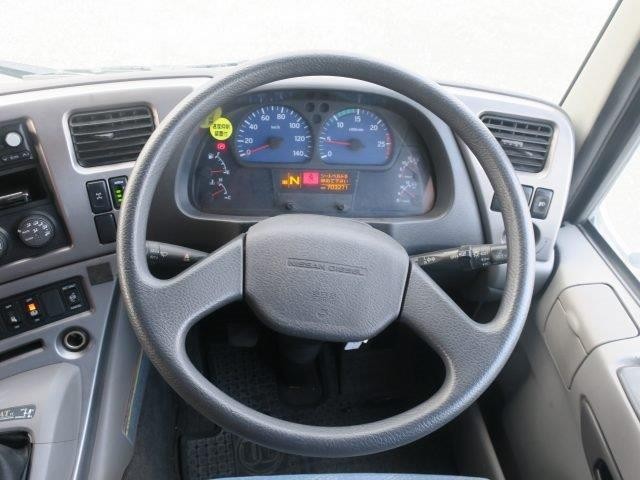 中古トラック UDトラックスアルミウィング #17