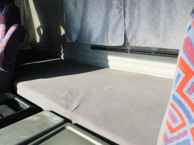 中古トラック いすゞ粉粒体運搬車 #24