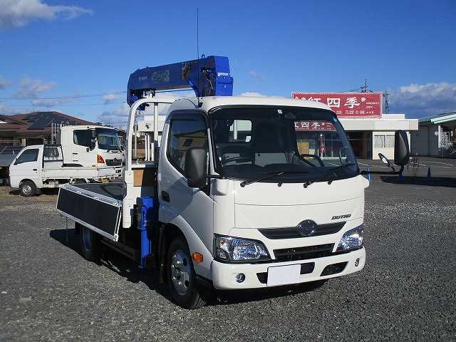 中古トラック 日野クレーン付平ボディ #2