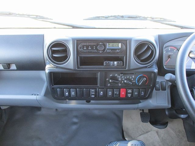 中古トラック 日野クレーン付平ボディ #19