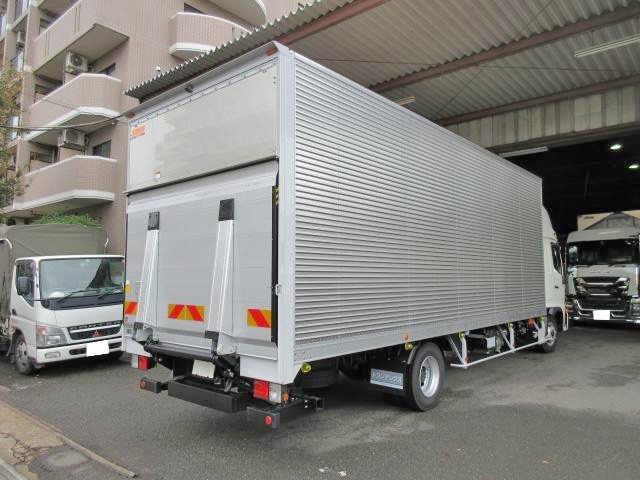 日野中型アルミバン