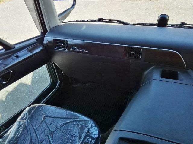 中古トラック 三菱ふそうクレーン付き平ボディ #16