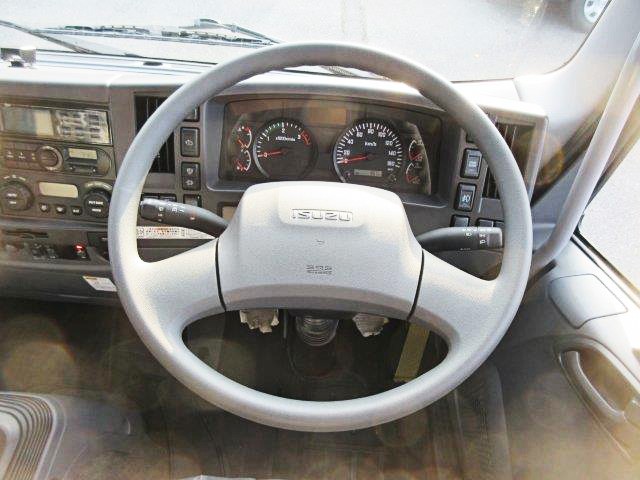 中古トラック いすゞ冷凍バン格納PG付 #17