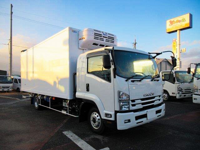 中古トラック いすゞ冷凍バン格納PG付 #2