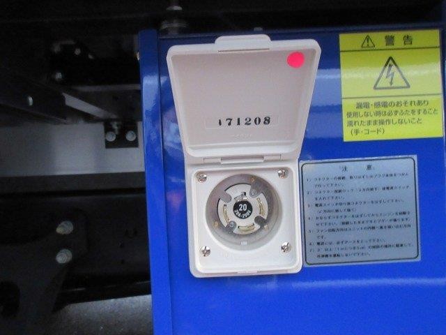 中古トラック いすゞ冷凍バン格納PG付 #12