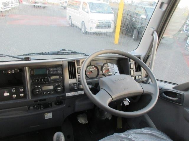 中古トラック いすゞ冷凍バン格納PG付 #17