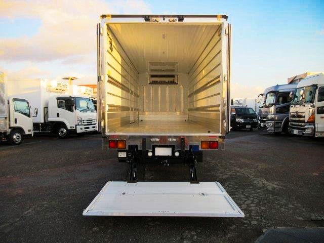 中古トラック いすゞ冷凍バン格納PG付 #7