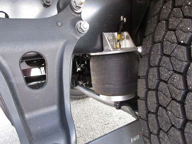 中古トラック いすゞ冷凍バン #11