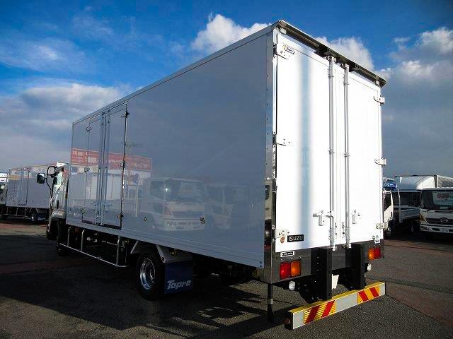 中古トラック いすゞ冷凍バン #4