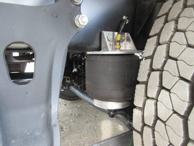 中古トラック いすゞ冷凍バン #11