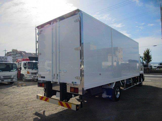 中古トラック いすゞ冷凍バン #3