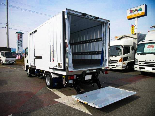 中古トラック いすゞ冷凍バン #6