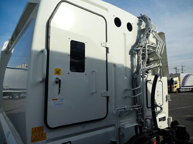 日野レンジャー  中型パッカー車(塵芥車)