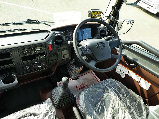 日野レンジャー  中型パッカー車(塵芥車)