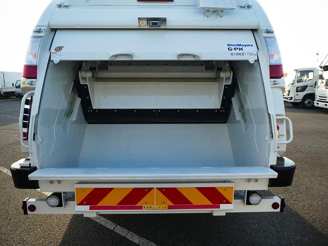 日野レンジャー  中型パッカー車(塵芥車)