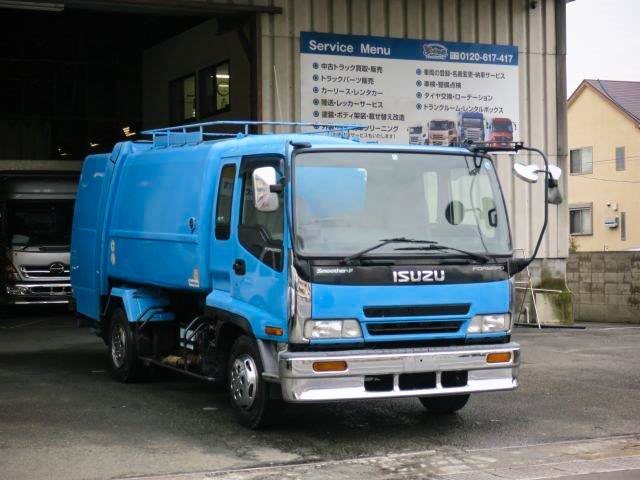 いすゞフォワード  中型パッカー車