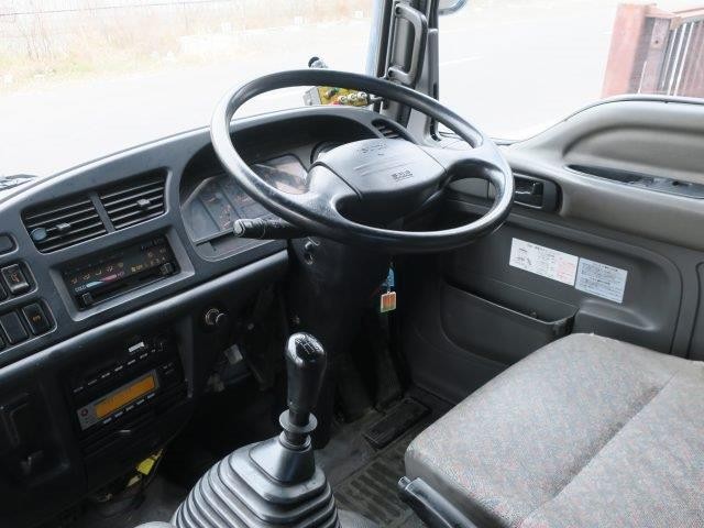 いすゞフォワード  中型パッカー車