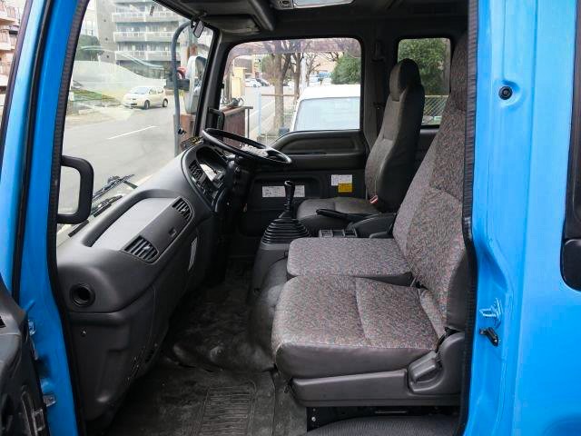 いすゞフォワード  中型パッカー車