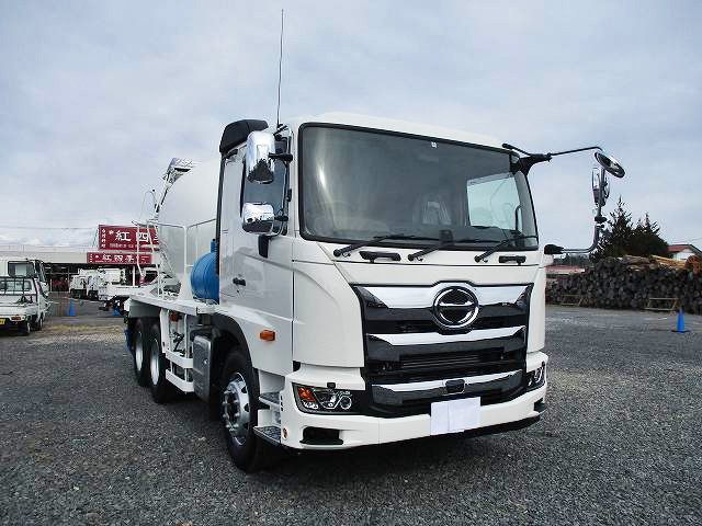 中古トラック 日野コンクリートミキサー車 #2