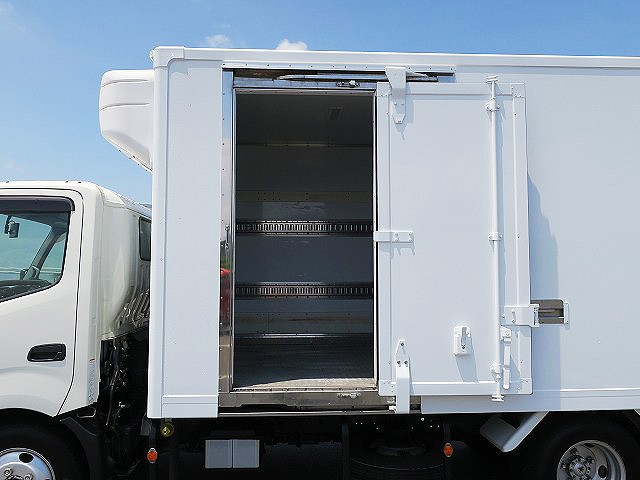 中古トラック 日野冷凍バン #11