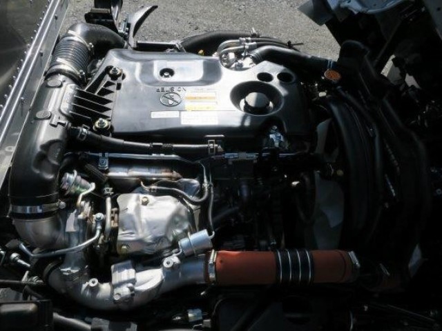 いすゞ小型アルミバン