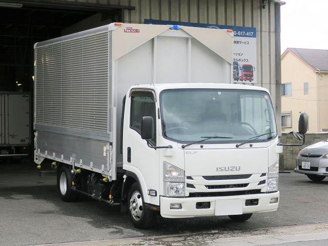 いすゞ小型アルミウィング