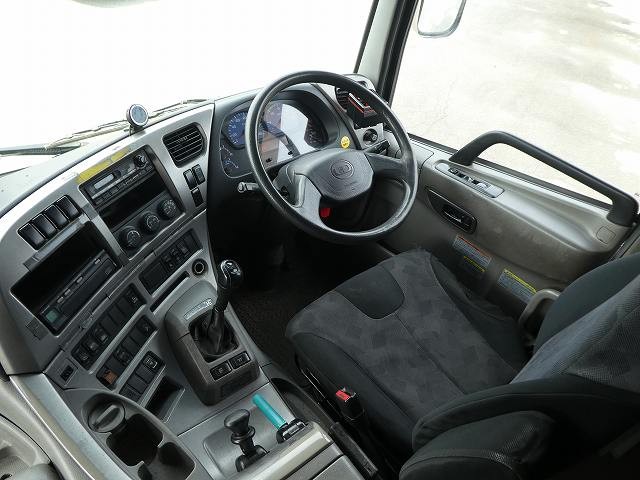 中古トラック UDトラックストラクタヘッド ＃13