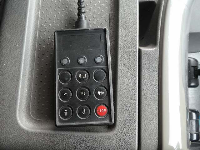 中古トラック UDトラックストラクタヘッド ＃17