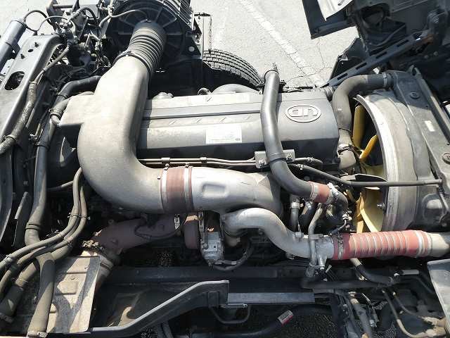 中古トラック UDトラックストラクタヘッド ＃10