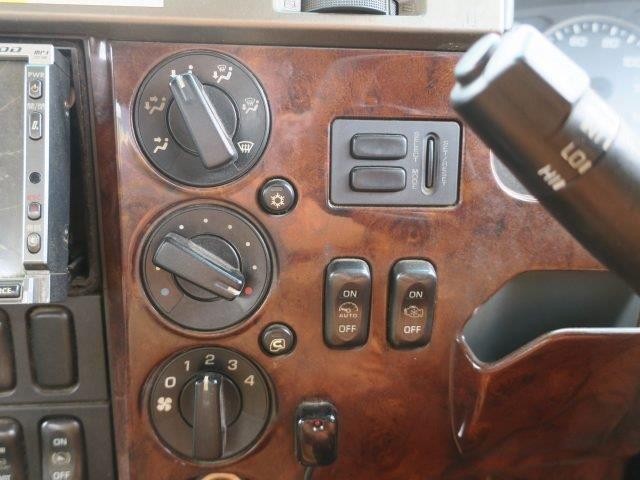 中古トラック 三菱ふそうクレーン付平ボディ #21