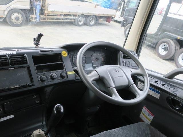 中古トラック 三菱ふそうクレーン付平ボディアルミブロック #17