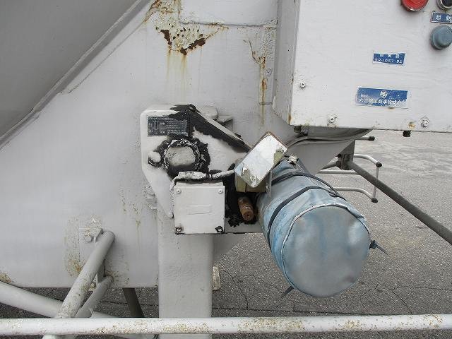 中古トラック トレクスセメントバルクセミトレーラー #15