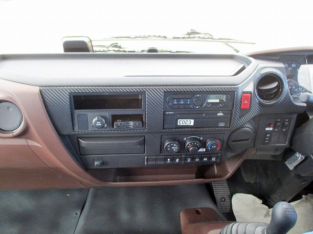 中古トラック 日野粉粒体運搬車(飼料運搬車) #15