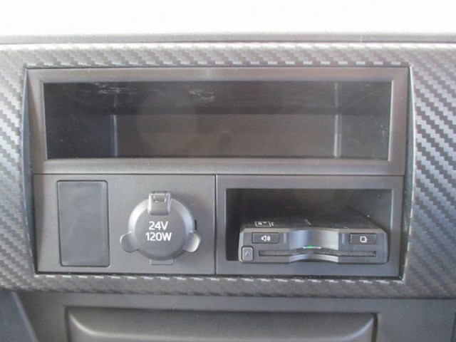 中古トラック 日野粉粒体運搬車(飼料運搬車) #24