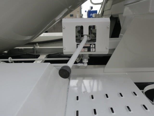 中古トラック 三菱ふそうコンクリートミキサー車 #8