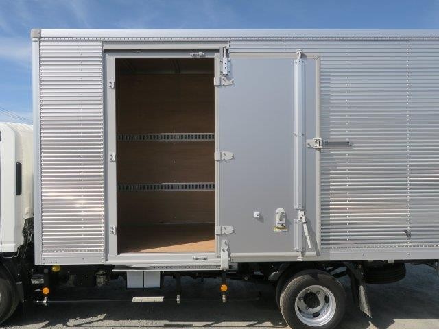 中古トラック いすゞアルミバン #9