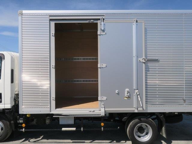 中古トラック いすゞアルミバン #9