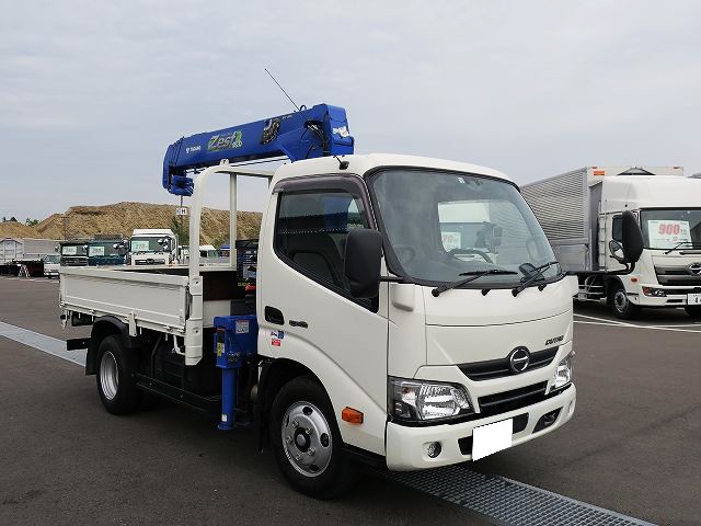 中古トラック 日野クレーン付平ボディ #2