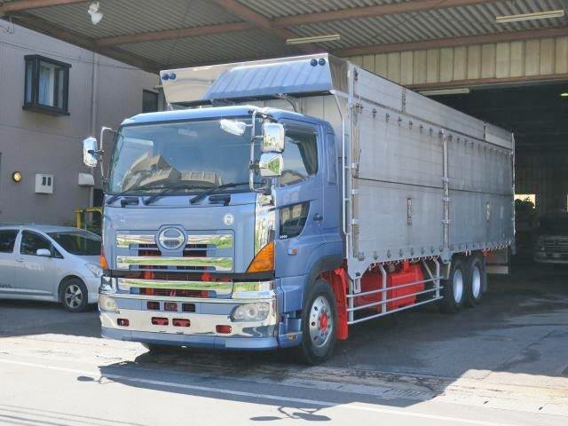 日野大型チップ運搬車