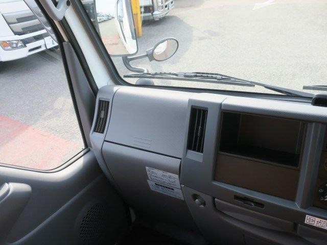 中古トラック いすゞ平ボディダブルキャブ #11