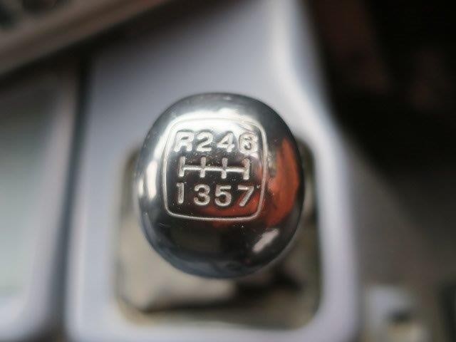 中古トラック 日野粉粒体運搬車 #17