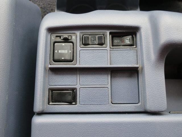中古トラック 日野粉粒体運搬車 #21